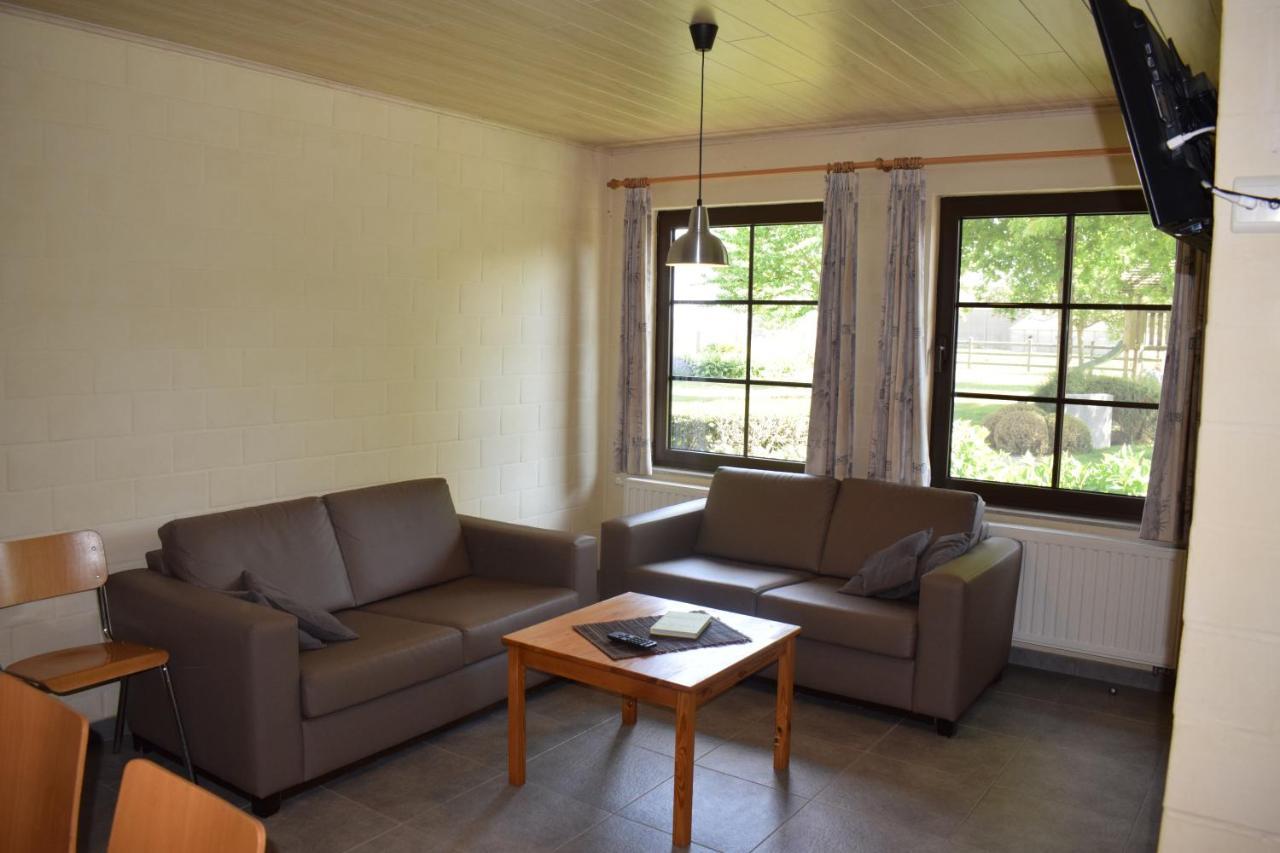 De Meiboom Vakantiehoeve Tot 21 Pers Langemark Экстерьер фото